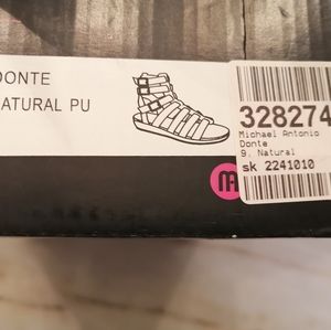 Brand new size 9 sandals